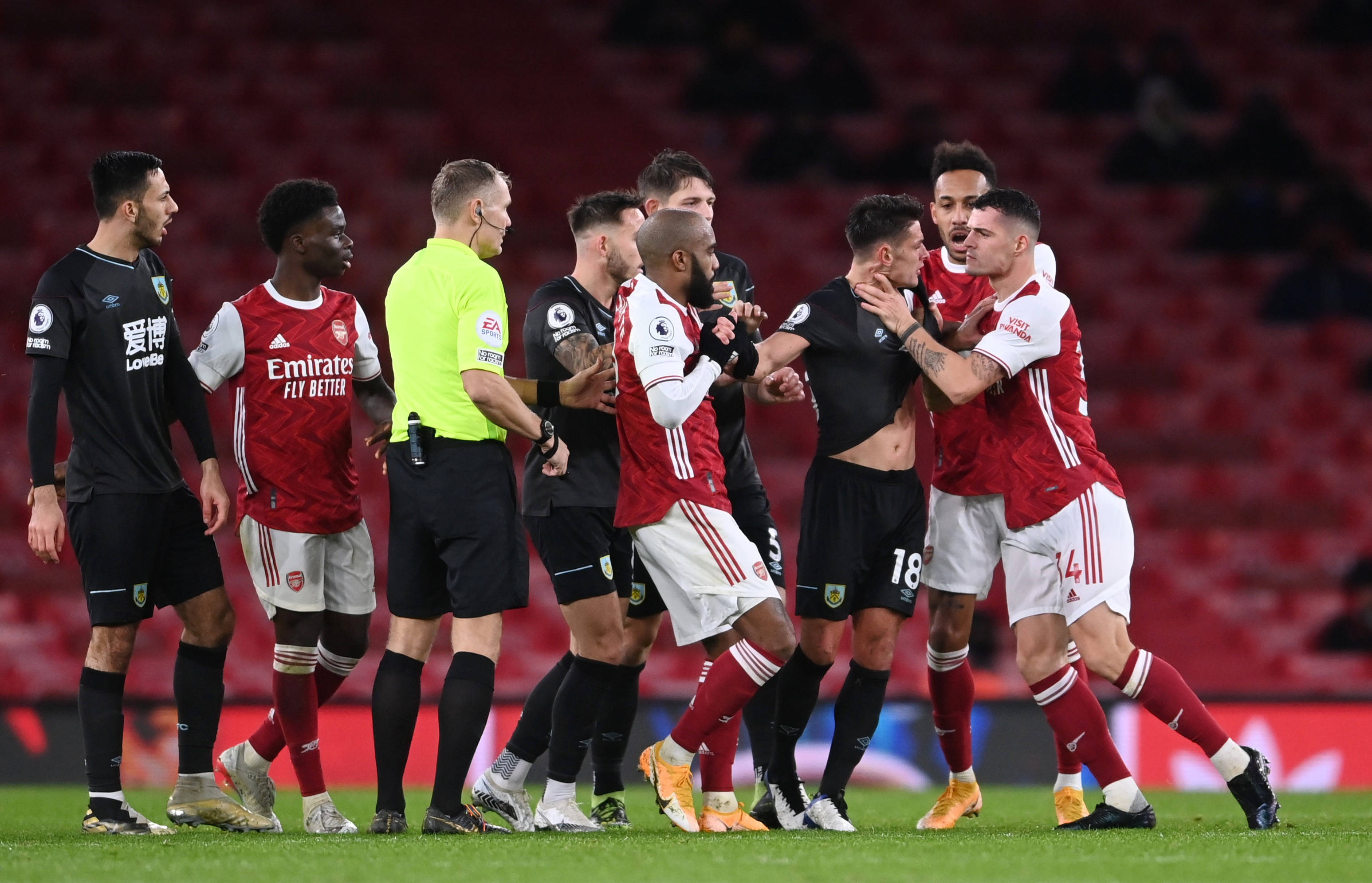 在公开场合 在公开场合